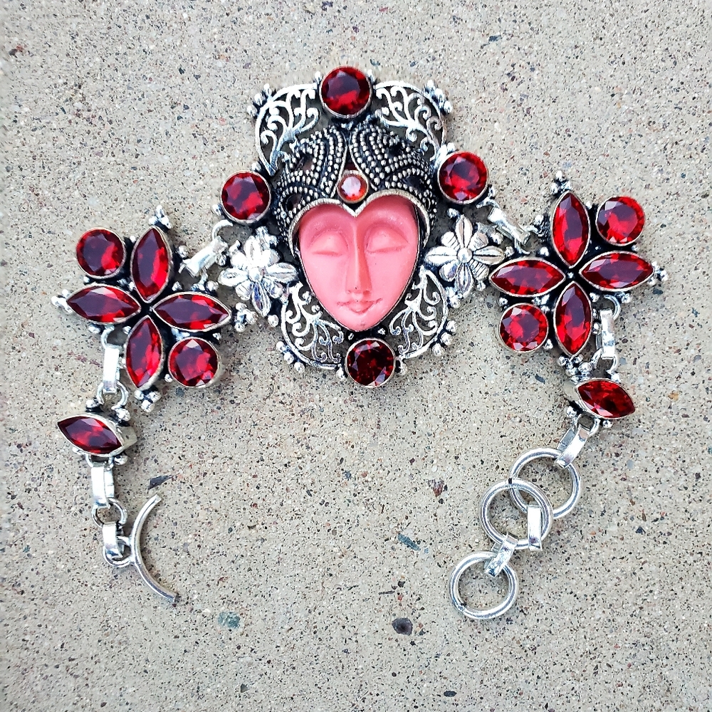 New Carved Goddess Face Garnet 925 Silver Bracelet.